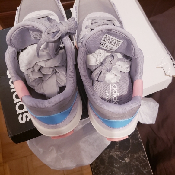 ADIDAS RETRORUN WOMEN SNEAKERS - Picture 11 of 15